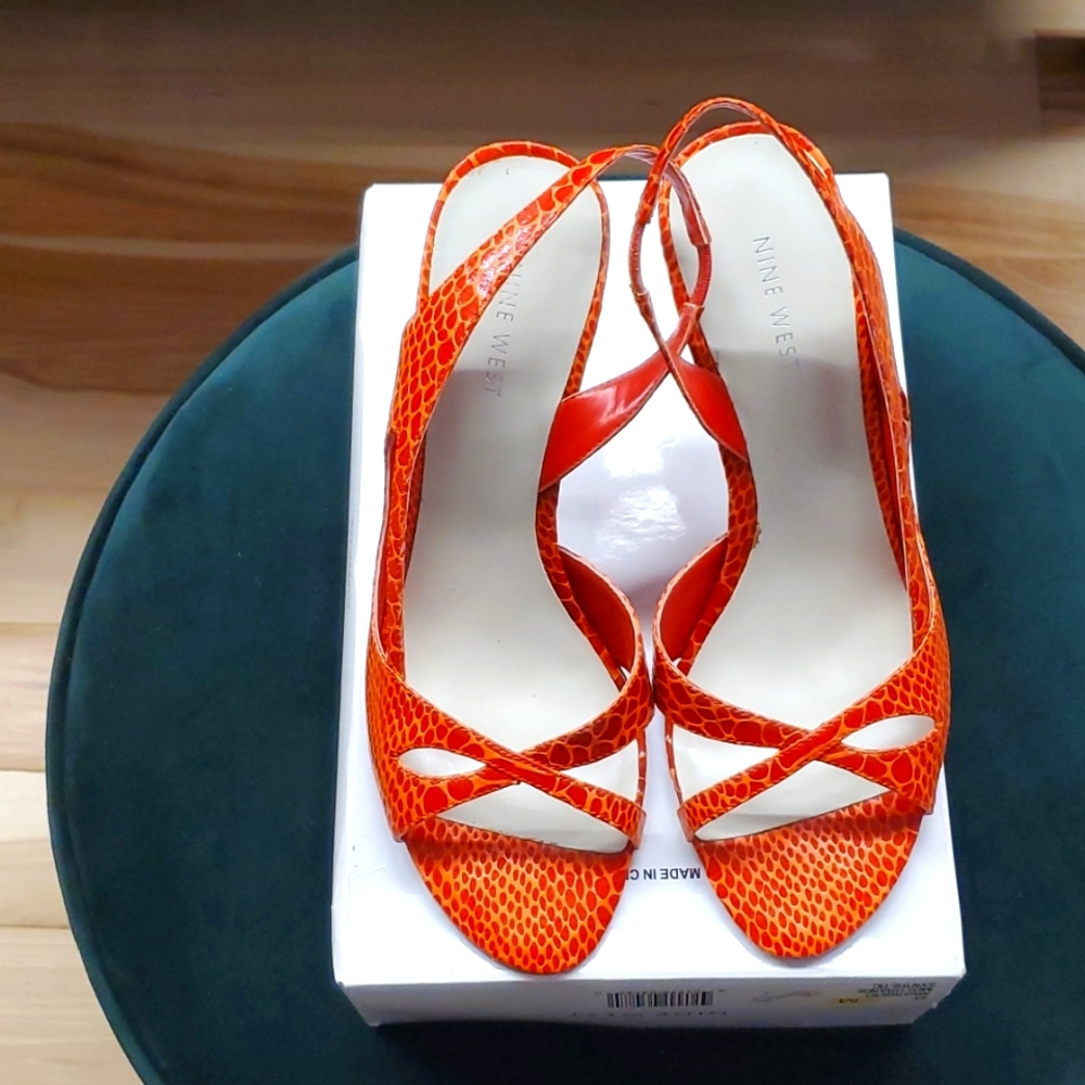 Women sandals